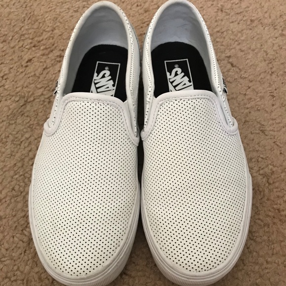 vans asher perforated white